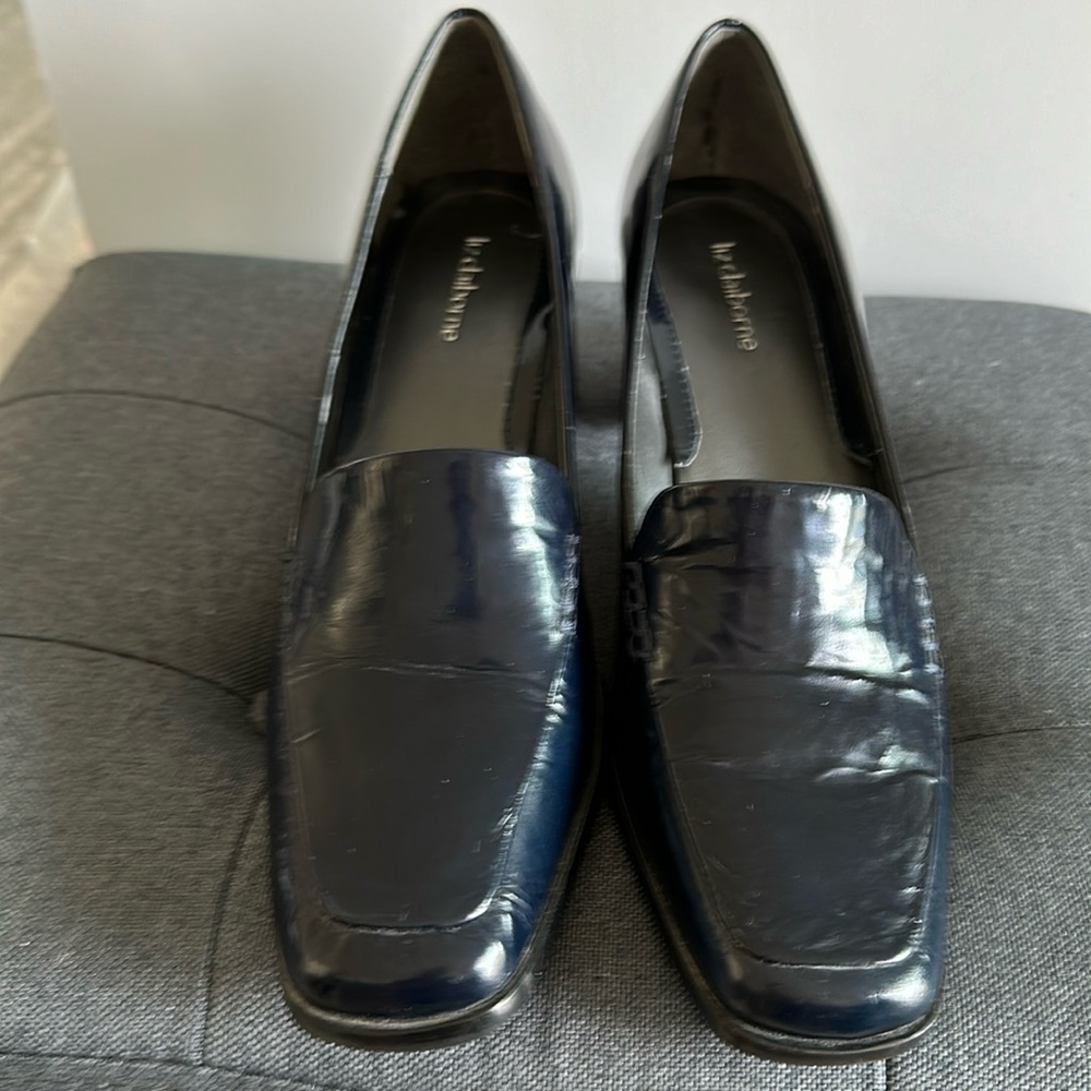NAVY PATTON LEATHER SIZE 9 LIZ CLAIBORNE